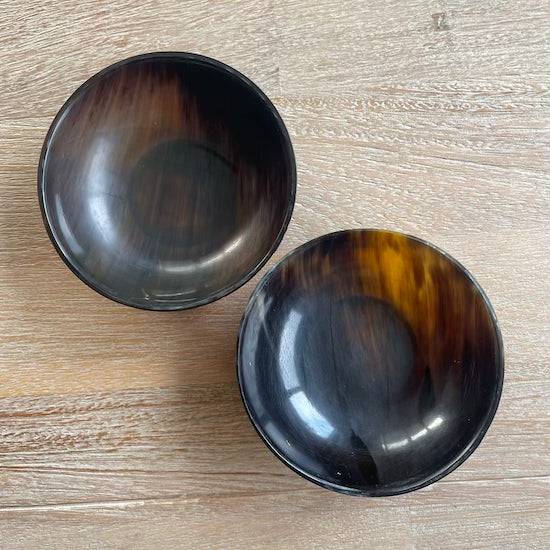 Buffalo Horn Round Dish